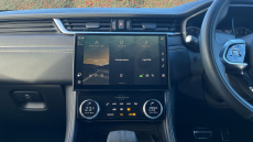 Jaguar F-Pace 2.0 D200 R-Dynamic Black 5dr Auto AWD Diesel Estate